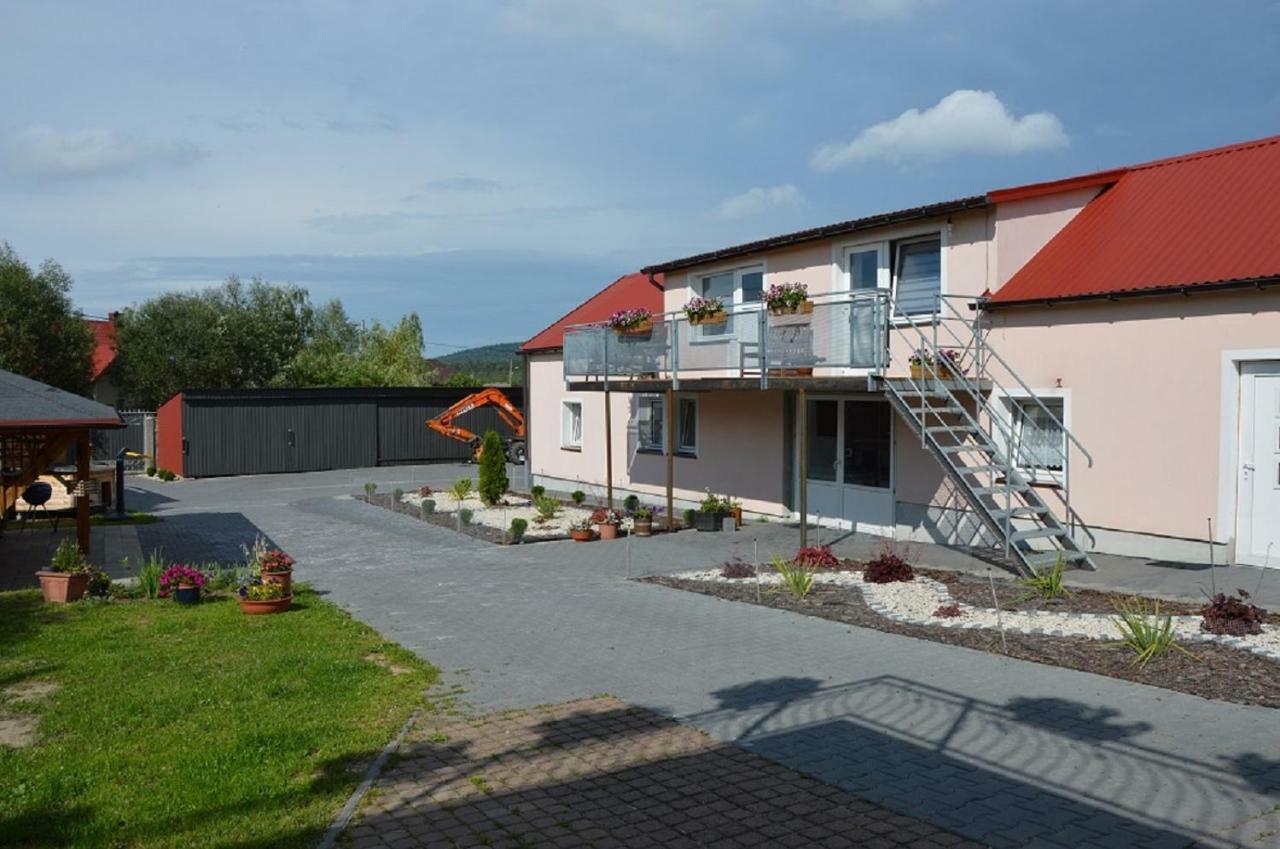 Agroturystka Na Polanie Apartment Swieta Katarzyna  Exterior photo